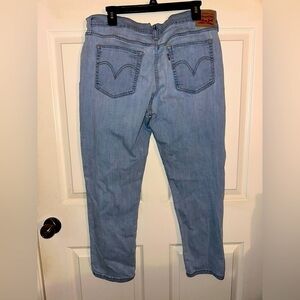 listing-status-banner